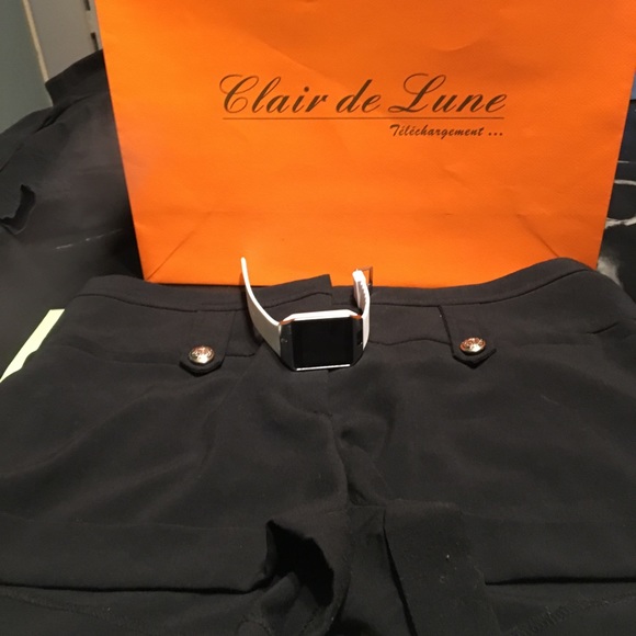 Shorts - Picture 3 of 8